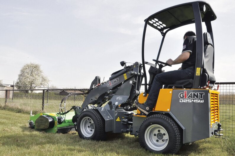 Giant Der Giant G1200 Kompaktradlader