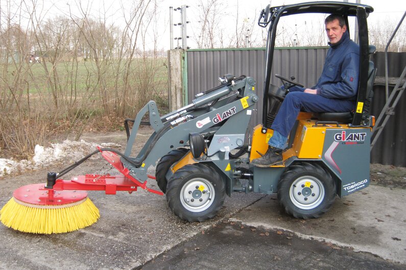 Giant Der Giant G1200 Kompaktradlader