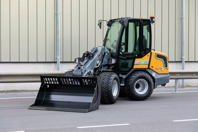 Giant Der Giant G2700E Tele