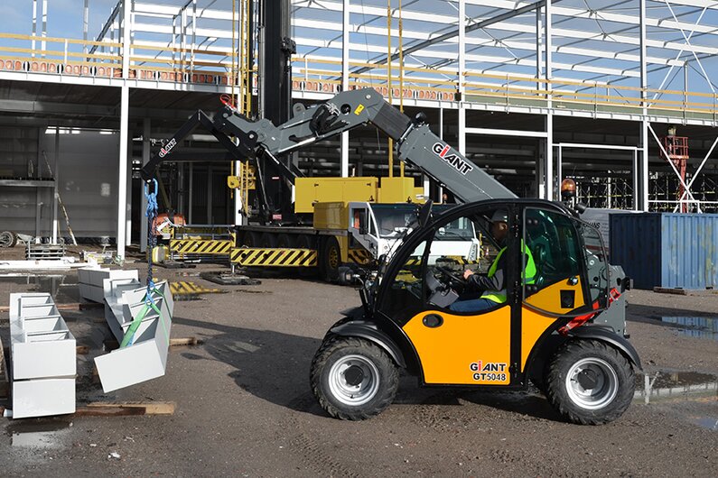 Giant Der Giant GT5048