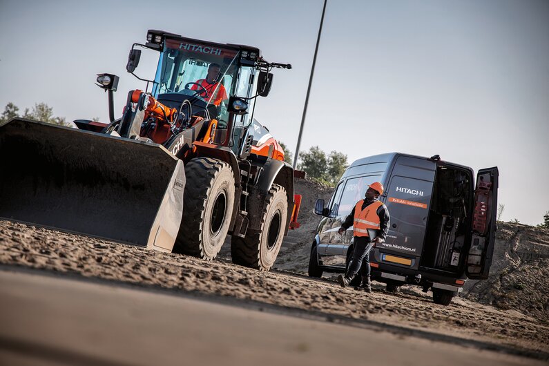 Hitachi  Der Hitachi ZW180-7 Radlader