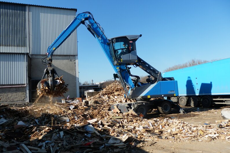 Fuchs Der Fuchs MHL331F Umschlagbagger