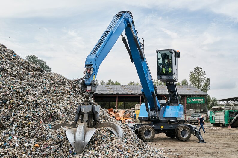 Fuchs Der Fuchs MHL331F Umschlagbagger