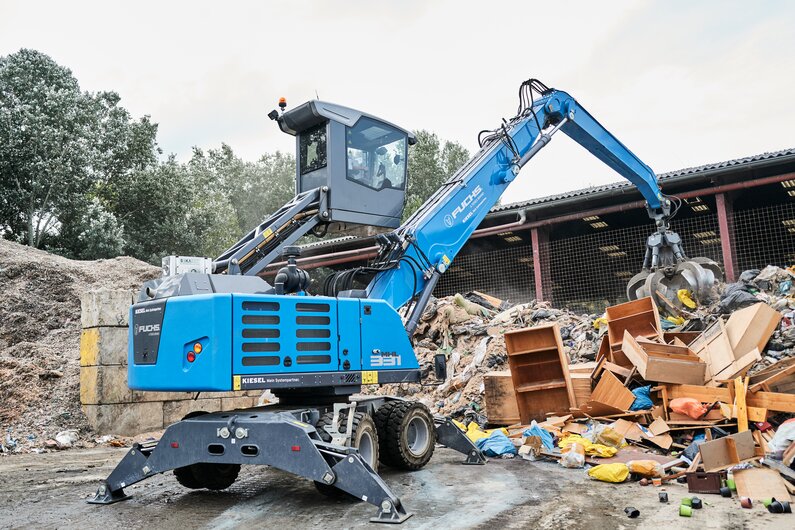 FUCHS Der Fuchs MHL331F Umschlagbagger