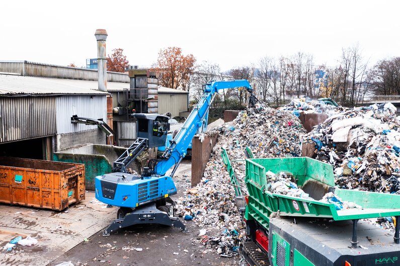 Fuchs Der Fuchs MHL340F Umschlagbagger