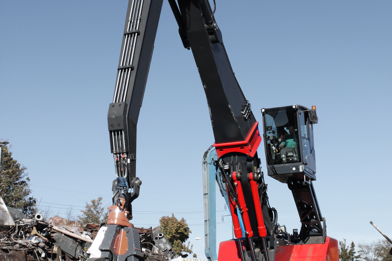 Fuchs Der Fuchs MHL355F Umschlagbagger