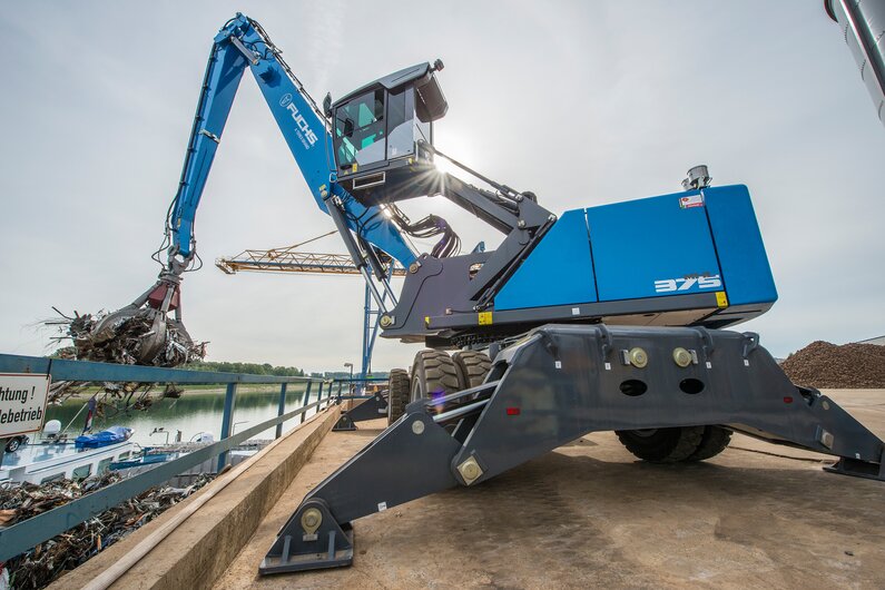 Fuchs Der Fuchs MHL375F Umschlagbagger