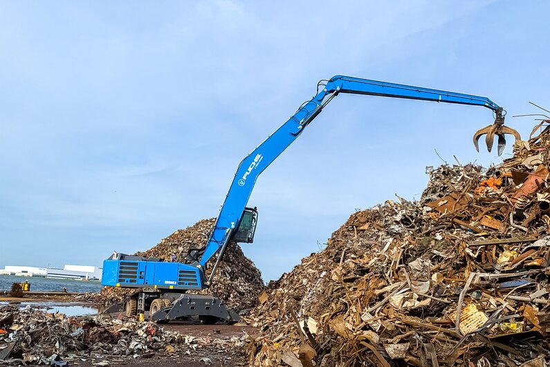 Fuchs Der Fuchs MHL390F Umschlagbagger