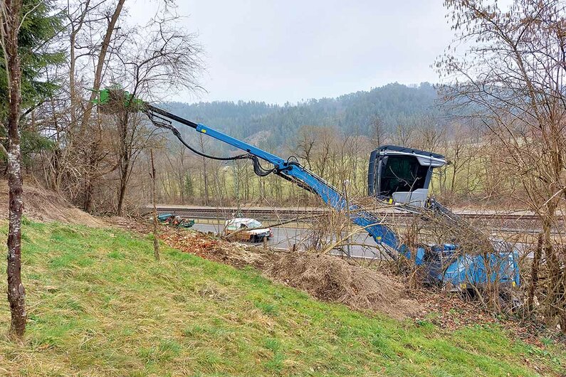 Fuchs MHL420F - Landcleaner