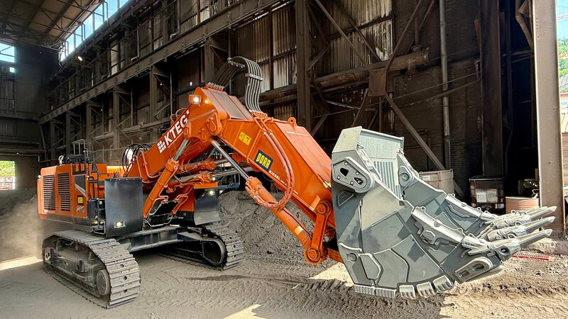 Übergabe KTEG 890LD-7 für PORR im Stahwerk
