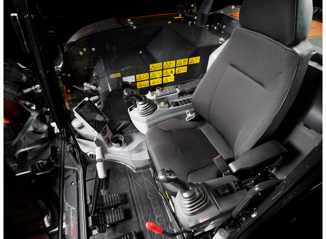 Feinfühlige Baggersteuerung