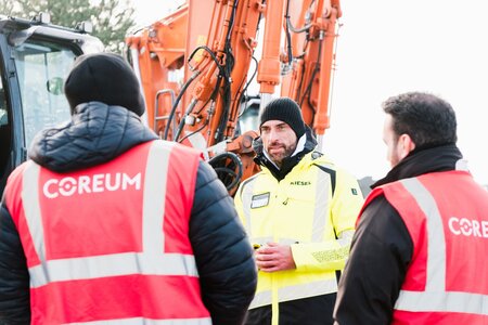 Kiesel Kollegen bei Systempartner Training im Gespräch