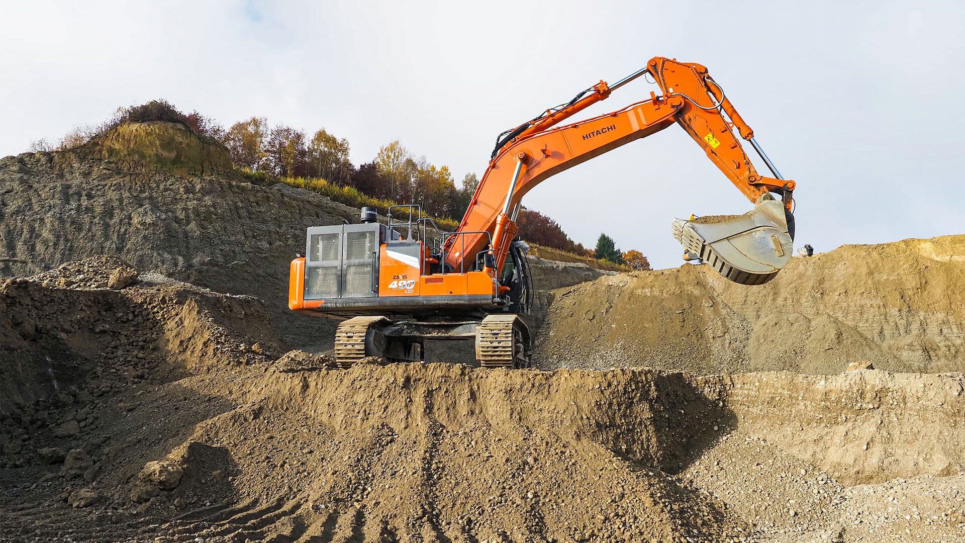 Großbagger Hitachi ZX490-7 im Kiesabbau bei KSV Biberach