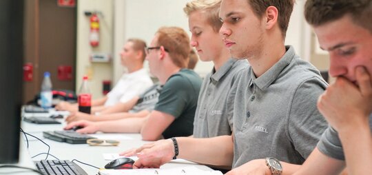 Das theoretische Wissen zur Ausbildung wird am Goldenberg Europakolleg in Hürth vermittelt.